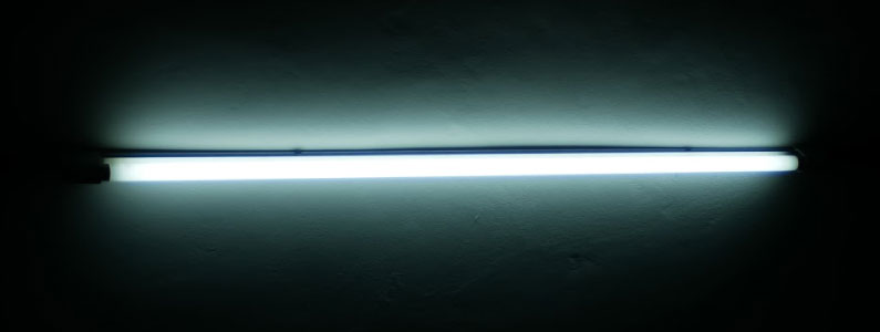 Blogs-feature-image-What-You-Need-To-Know-About-the-Fluorescent-Tubes-Ban-2023